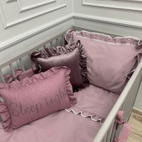 Bavlnená posteľná bielizeň s dvojitým volánikom a krajkou, levanduľová