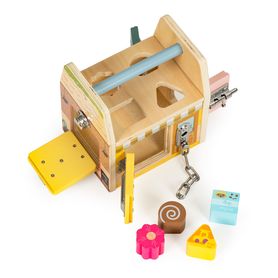 Drevená edukačná kocka s vkladacími tvarmi a zámkami